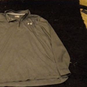 Long sleeve loose fit heat wear under armour